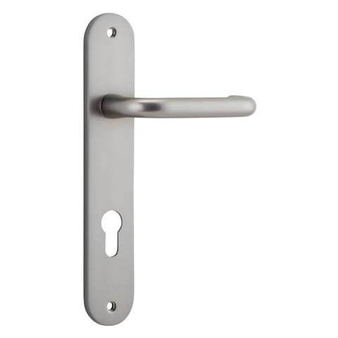 Iver Oslo Lever Door Handle On Oval Backplate - primehardware