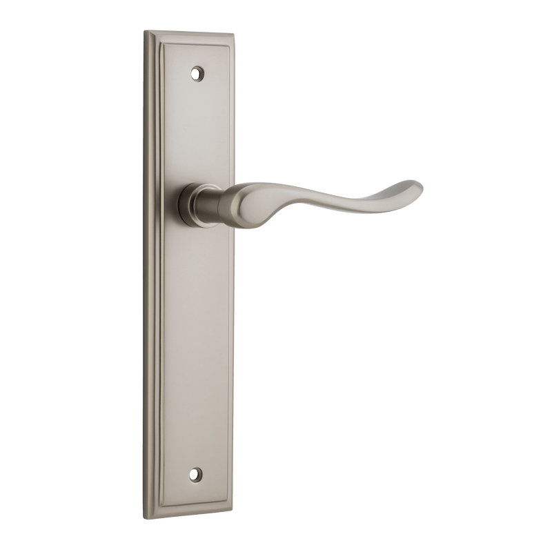 Iver Stirling Door Lever Handle On Stepped Backplate - primehardware