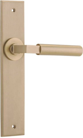 Iver Berlin Door Lever Handle On Chamfered Rectangular Backplate - primehardware