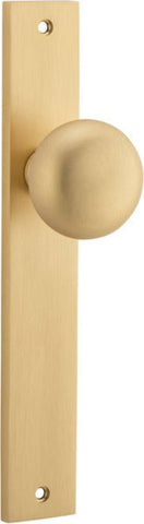 Iver Cambridge Door Knob On Rectangular Backplate - primehardware