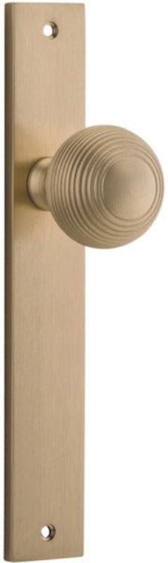 IVER Guildford Door Knob On Rectangular Backplate | Passage Lever Set Only | 9 Finishes - Brushed Brass