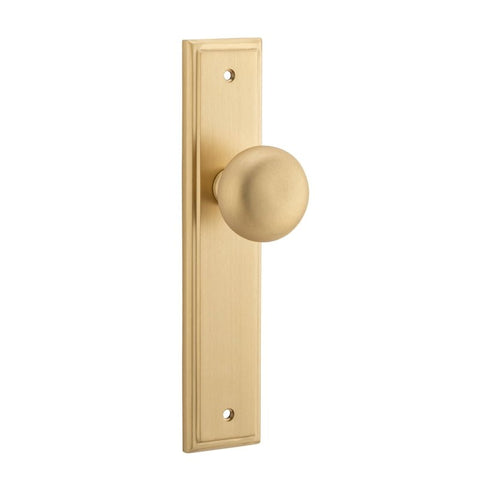 IVER Cambridge Door Knob On Stepped Backplate | Passage Lever Set Only | 9 Finishes - Brushed Brass