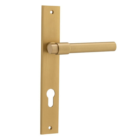 IVER Helsinki Door Lever Handle On Rectangular Backplate | Entrance Lever Set Only | 7 Finishes - Brushed Brass