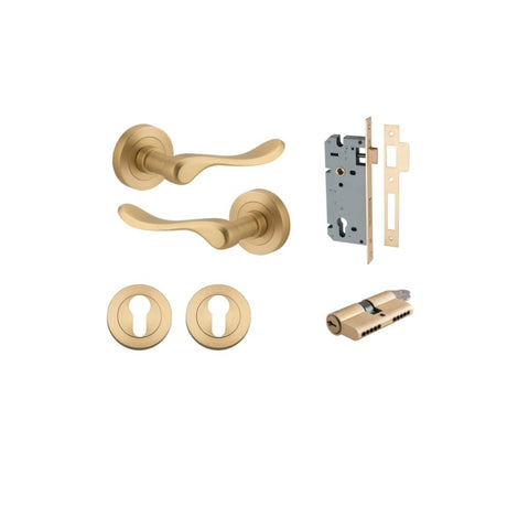 Iver Stirling Door Lever Handle On Round Rose - primehardware