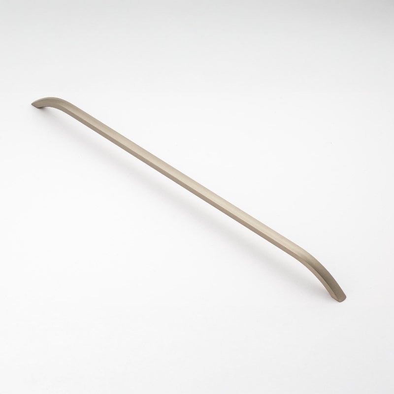 Castella Hinckley Handle