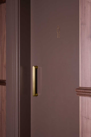 Duke Pull Handle  Elegant design available in three sizes