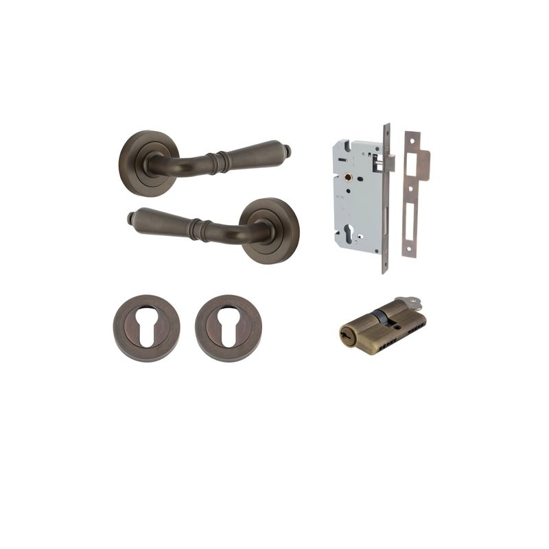 Iver Sarlat Door Lever Handle On Round Rose - primehardware