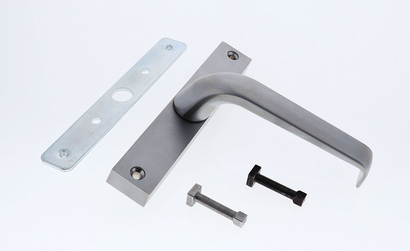 Carbine Acrobat egress lever satin chrome