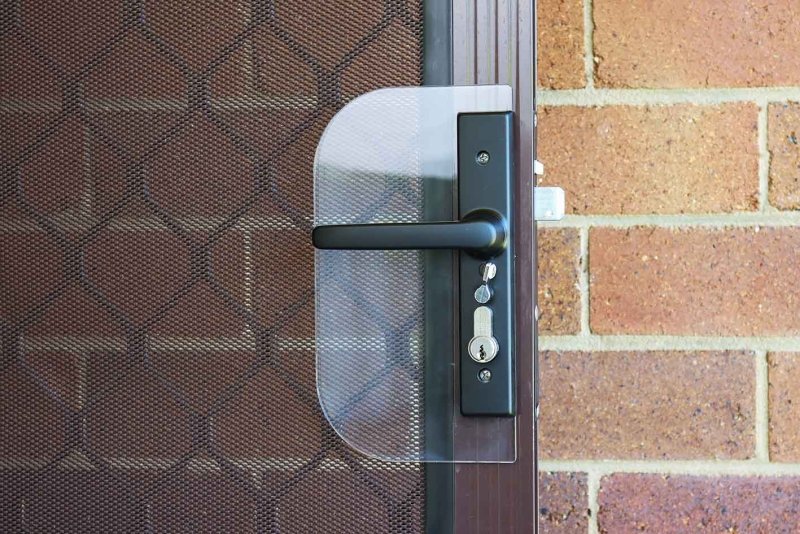 Carbine CSDL Screen Door Lock, Includes cylinder and CSS-1 shield, Black
