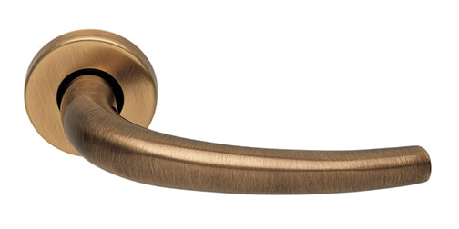 Manital- Lilla Lever with Round Rose Door Handle