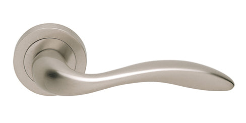 Manital- Giava Lever on Round Rose Door Handle