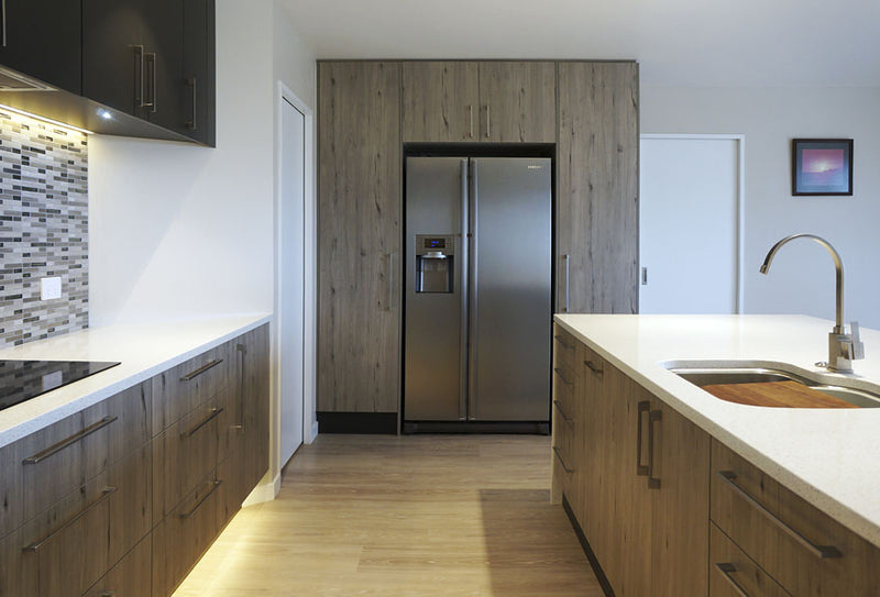 ZANDA MARCO CABINET HANDLE - Brushed Nickel/Matt Black