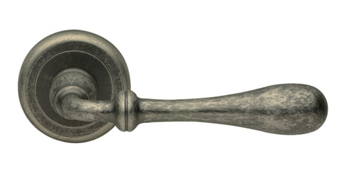 Manital- Mary Lever on Round Rose Door Handle