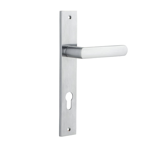 IVER Osaka Door Lever Handle On Rectangular Backplate | Entrance Lever Set Only | 6 Finishes - Brushed Chrome