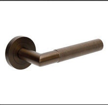 Astron Vertex Lever Handle – Ember Bronze | Knurled Texture | 20-Year Warranty