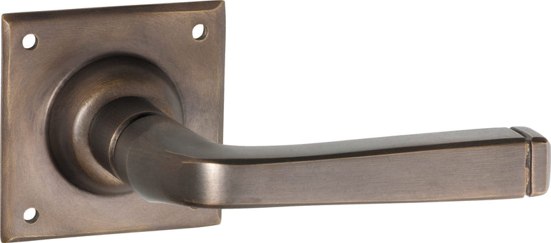 TRADCO MENTON DOOR LEVER HANDLE ON SQUARE