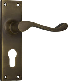 Tradco Victorian Lever Door Handle – Solid Brass
