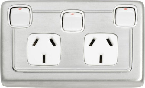 TRADCO DOUBLE POWER POINT WITH SWITCH 115X72MM