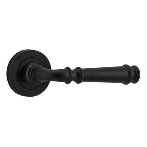 Iver Verona Door Lever Handle On Round Rose Pair - primehardware