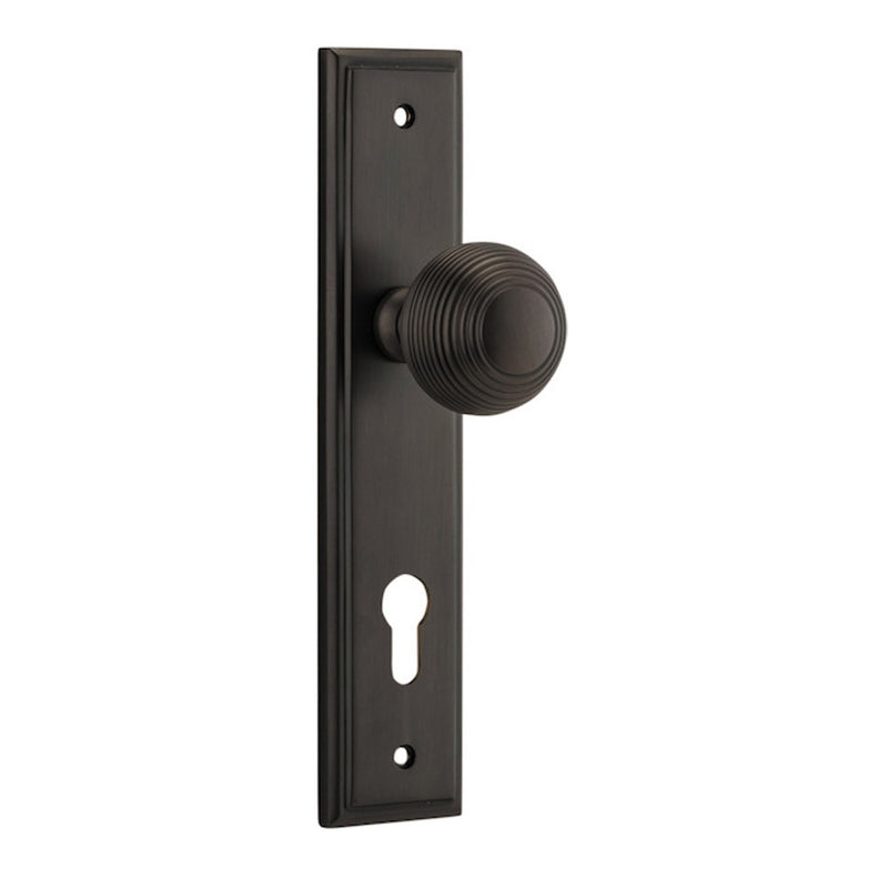 IVER GUILDFORD DOOR KNOB ON STEPPED BACKPLATE SIGNATURE BRASS - CUSTOMISE TO YOUR NEEDS