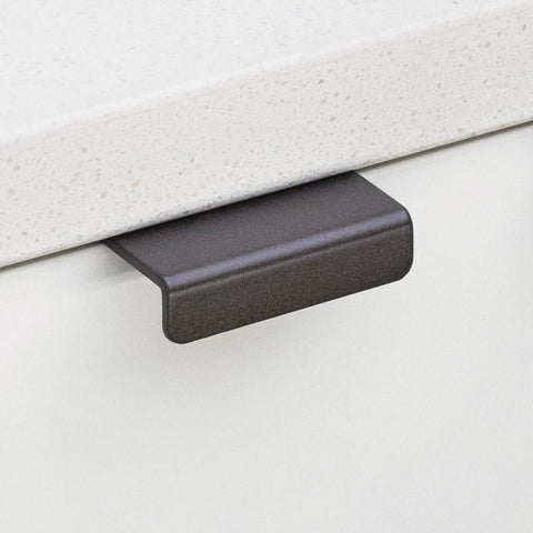 KETHY DL2132 CABINET MODENA HORIZONTAL EDGE PULL 100MM