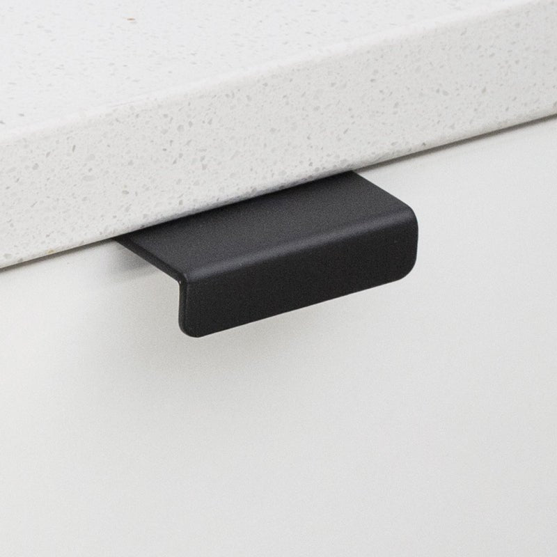 KETHY DL2132 CABINET MODENA HORIZONTAL EDGE PULL 100MM