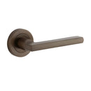 Iver Baltimore Door Lever Handle On Round Rose - primehardware